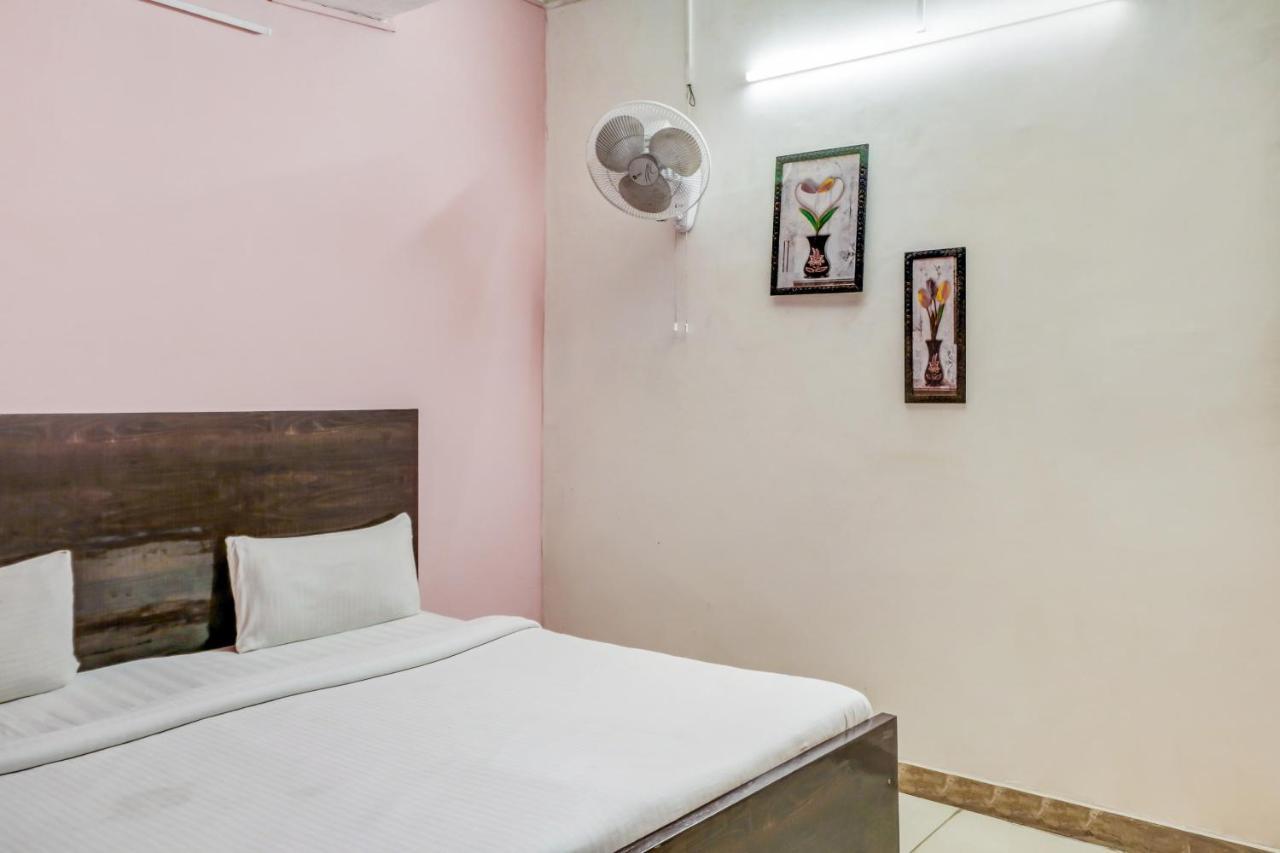 Hotel O Home The Shagun Residency New Delhi Bagian luar foto