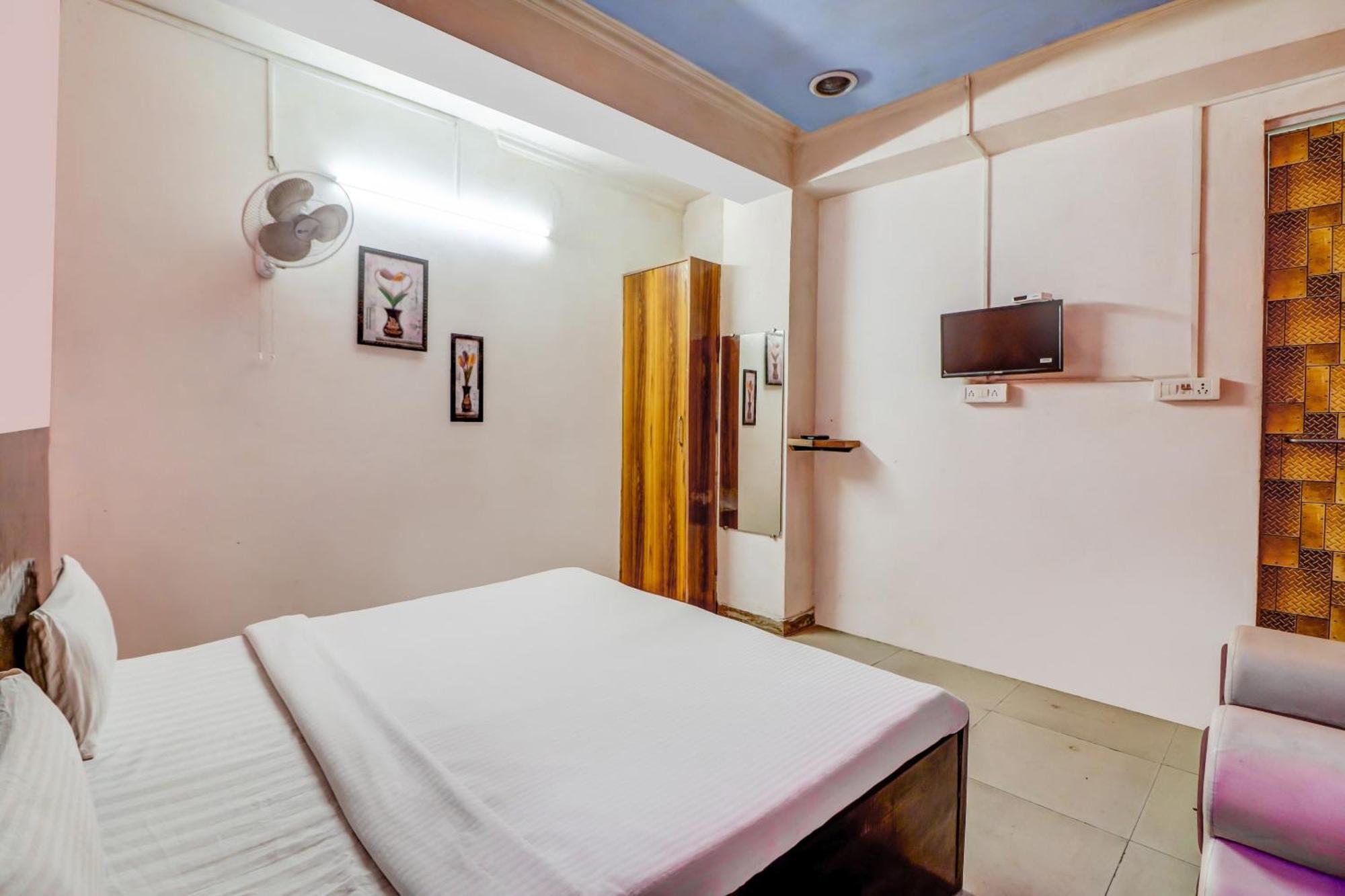 Hotel O Home The Shagun Residency New Delhi Bagian luar foto